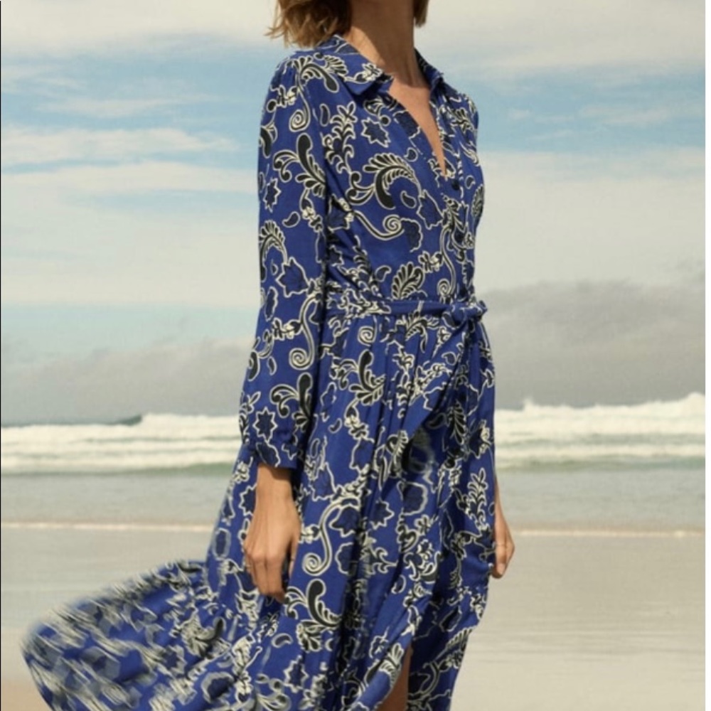 Printed blue dress